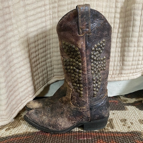 Frye Shoes - Frye Billy Hammered Stud Boots